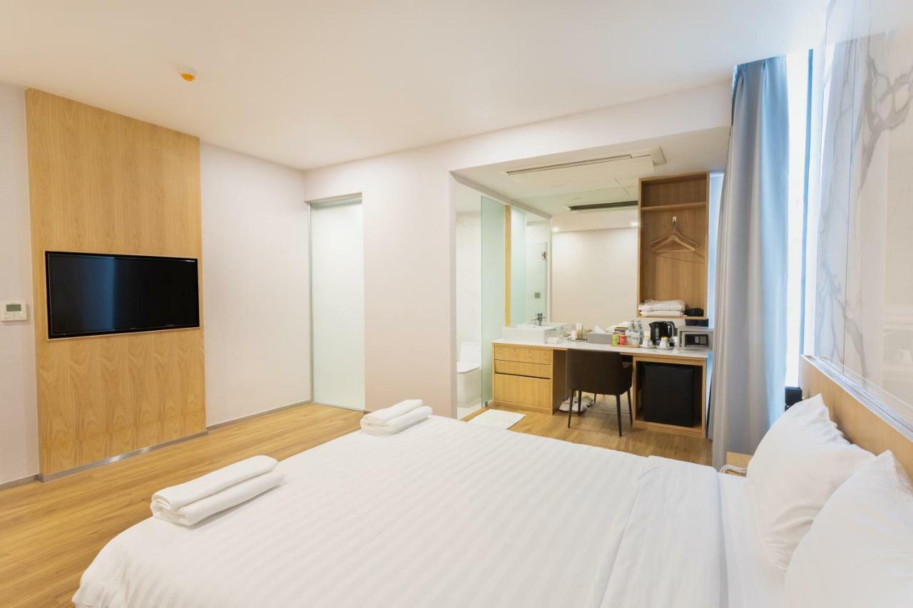 Large Double Room